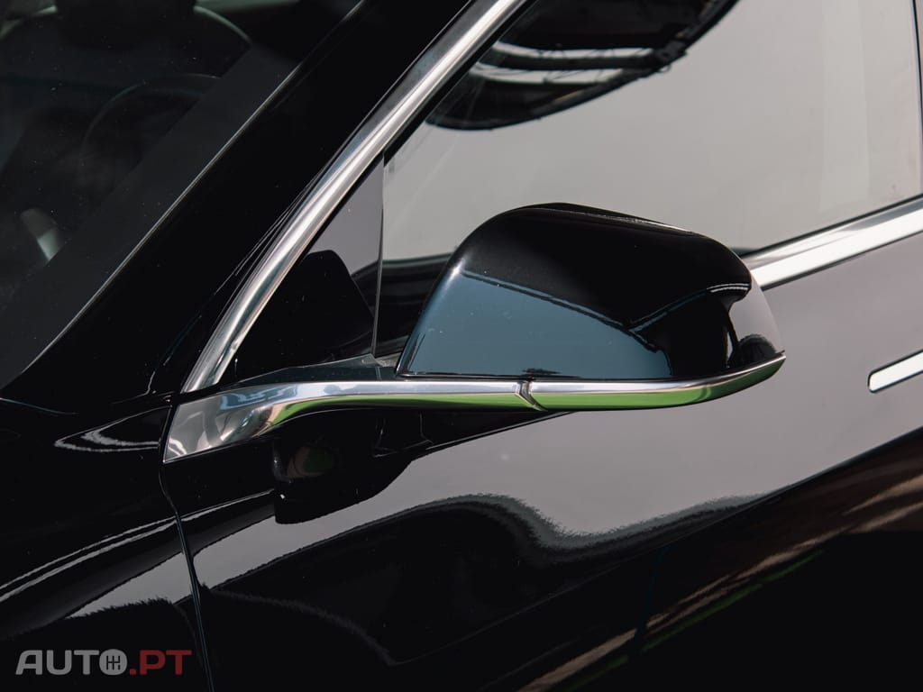 Tesla Model 3 Standard Range Plus RWD