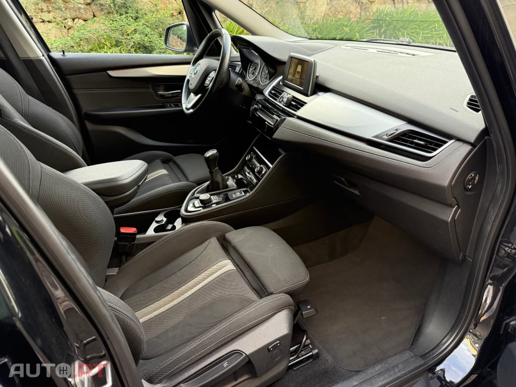 BMW 216 d 7L Line Sport