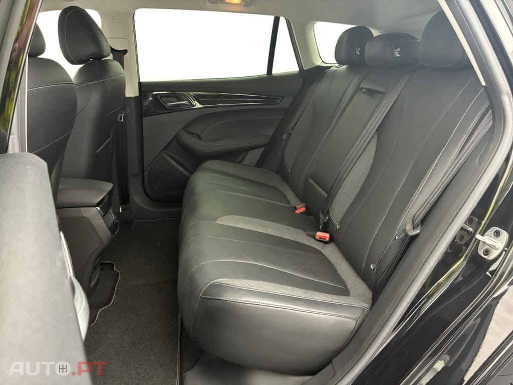 MG ZS 72.6 kWh Luxury