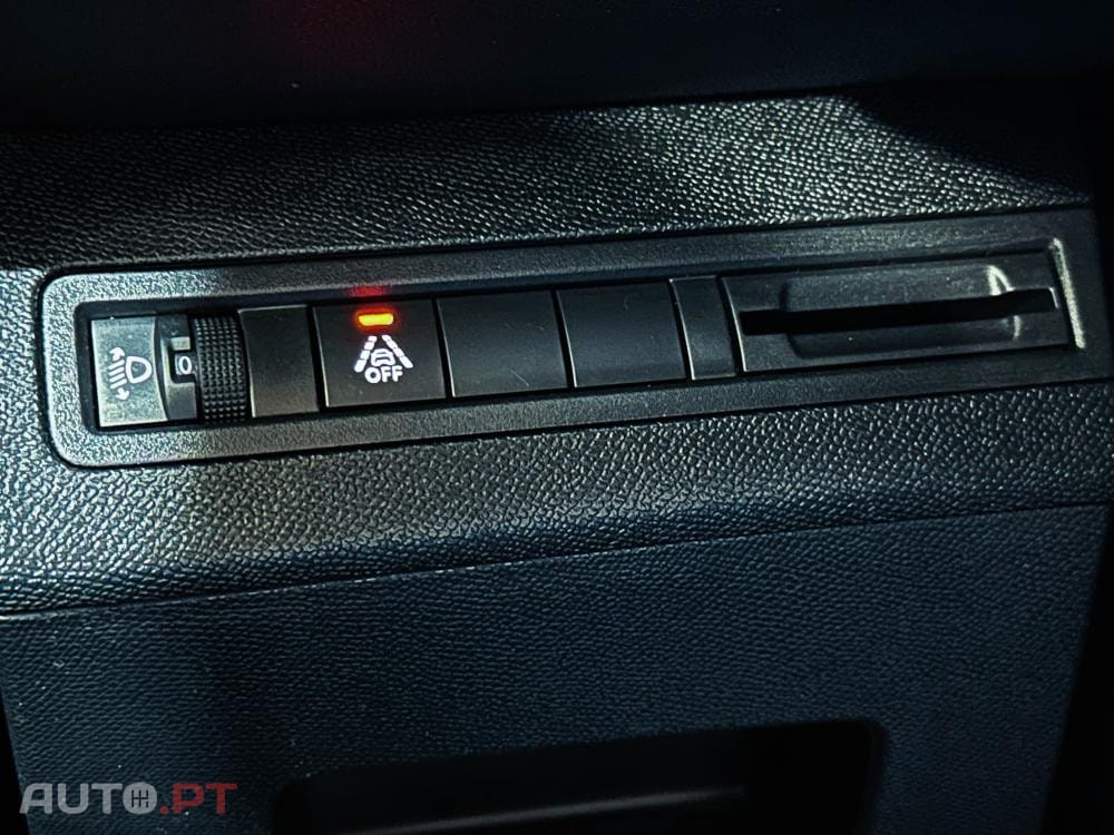 Peugeot 3008 1.2 Hybrid Allure Pack e-DCS6