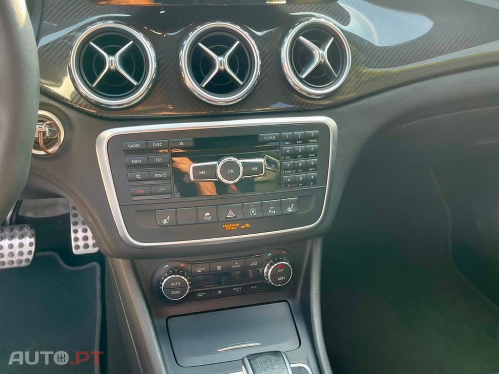 Mercedes-Benz GLA 45 AMG 4-Matic