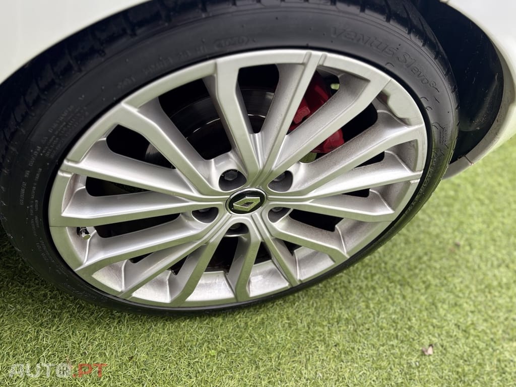 Renault Clio 1.6 T RS Trophy EDC