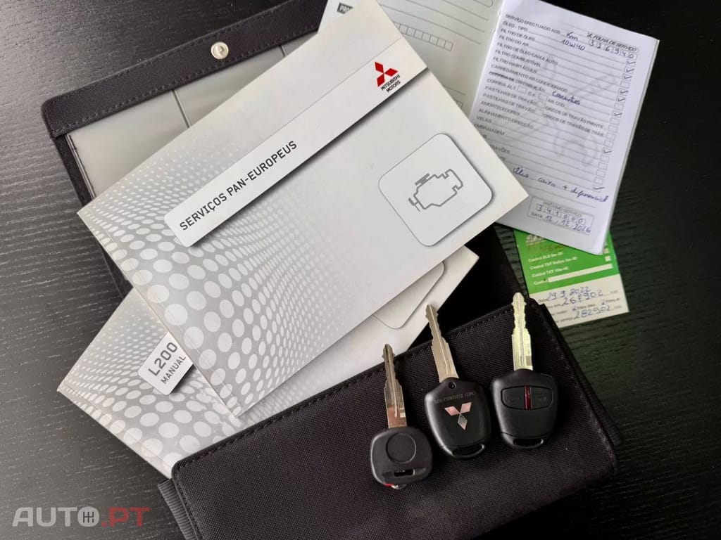 Mitsubishi L200  2.4 DI-D CD Invite 2WD