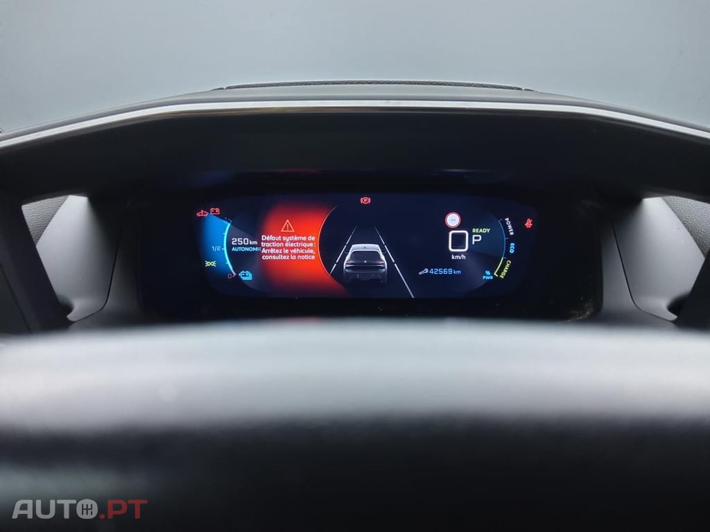 Peugeot E-208 50 kWh GT