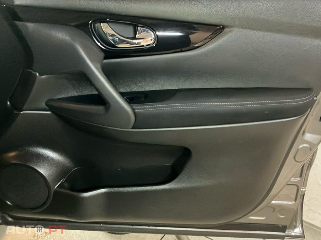 Nissan Qashqai 1.2 DIG-T Acenta Connect