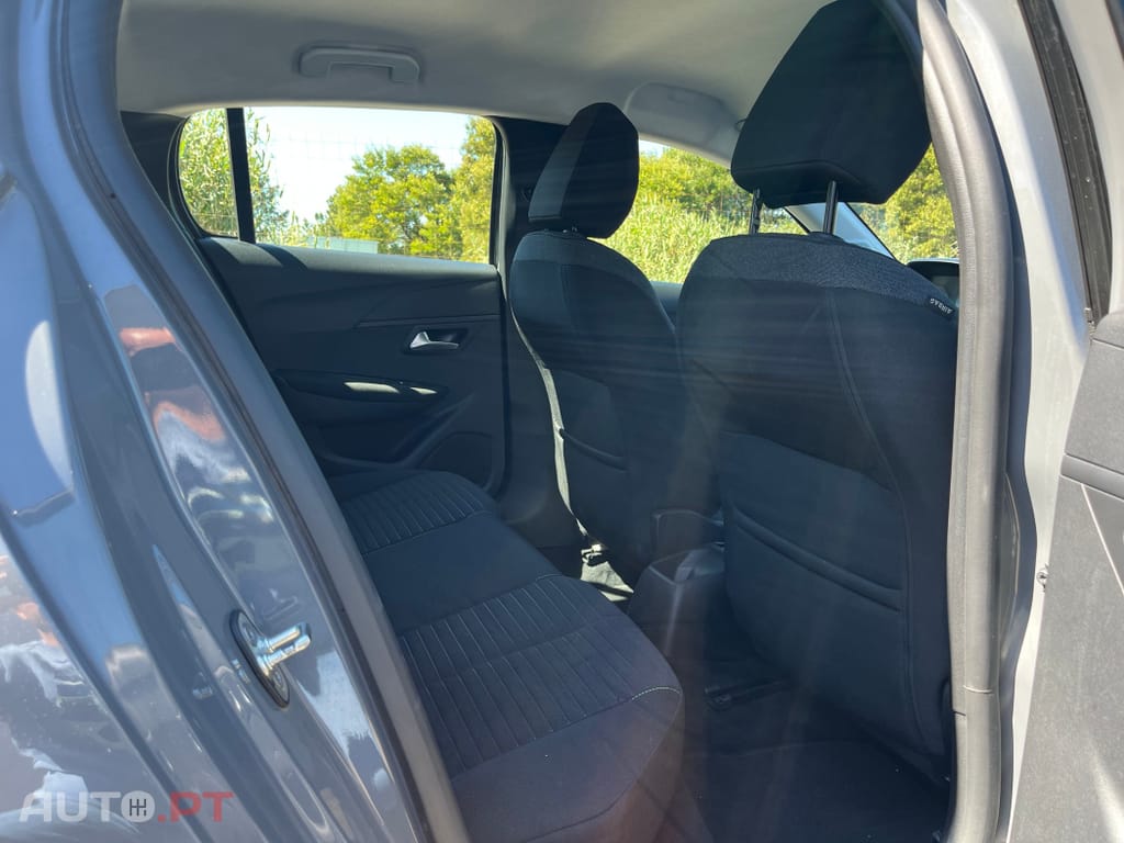 Peugeot 208 1.2 PureTech Like
