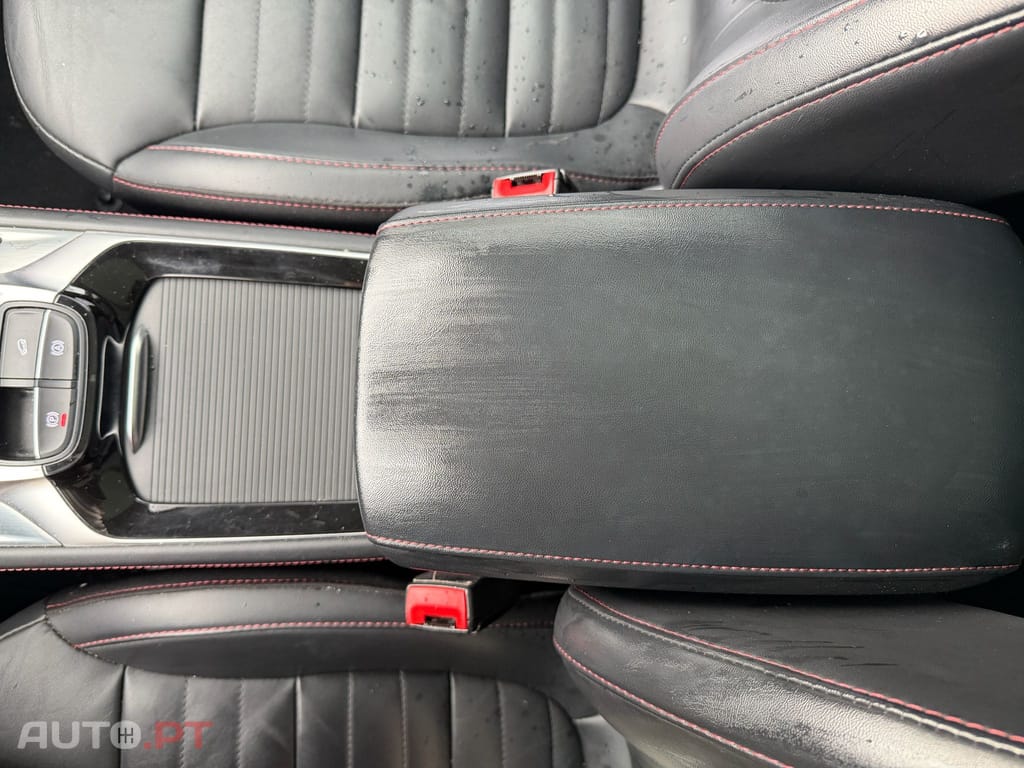 MG EHS PHEV Hybrid Luxury