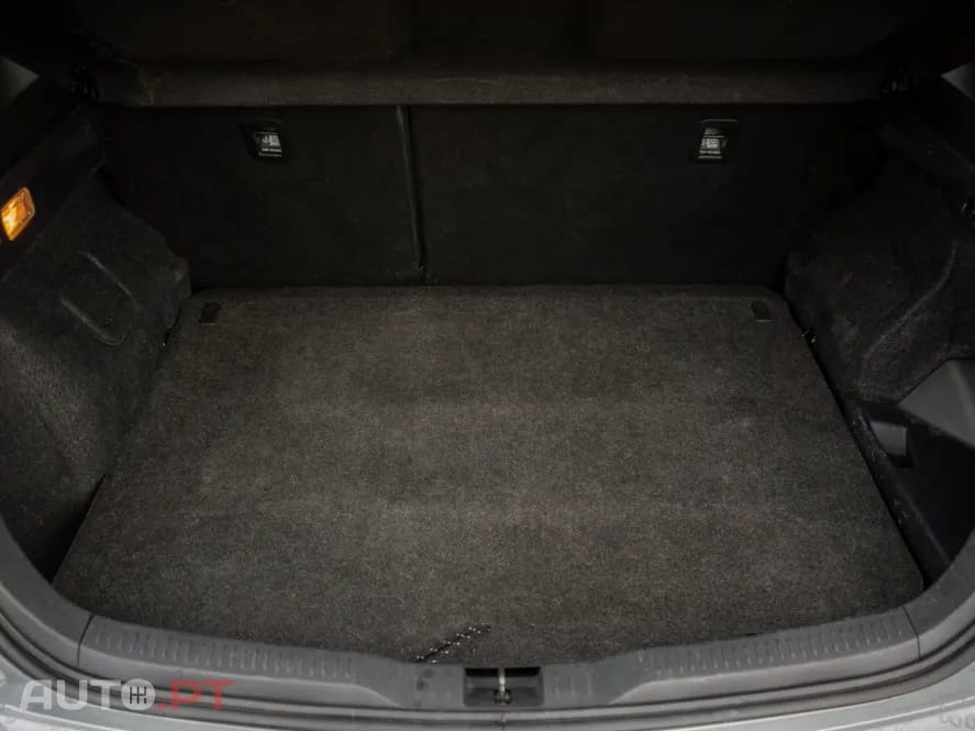 Toyota Auris 1.8 HSD Active