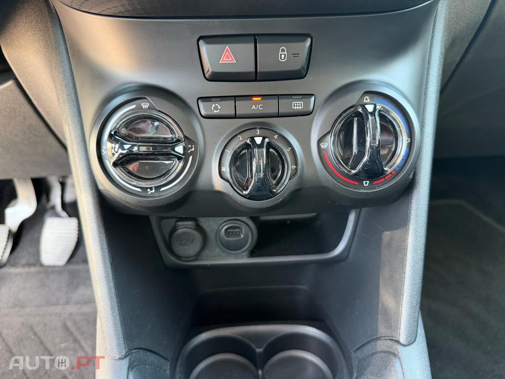 Peugeot 208 1.2 PureTech Signature