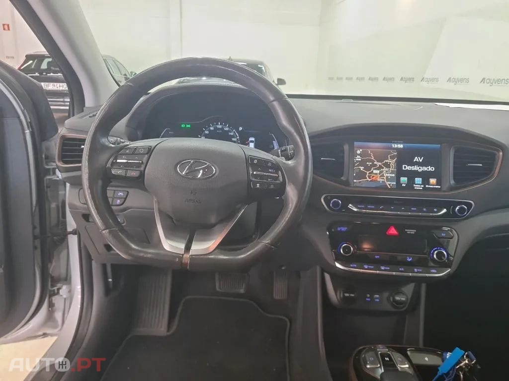 Hyundai Ioniq EV 28kWh Eletric Tech