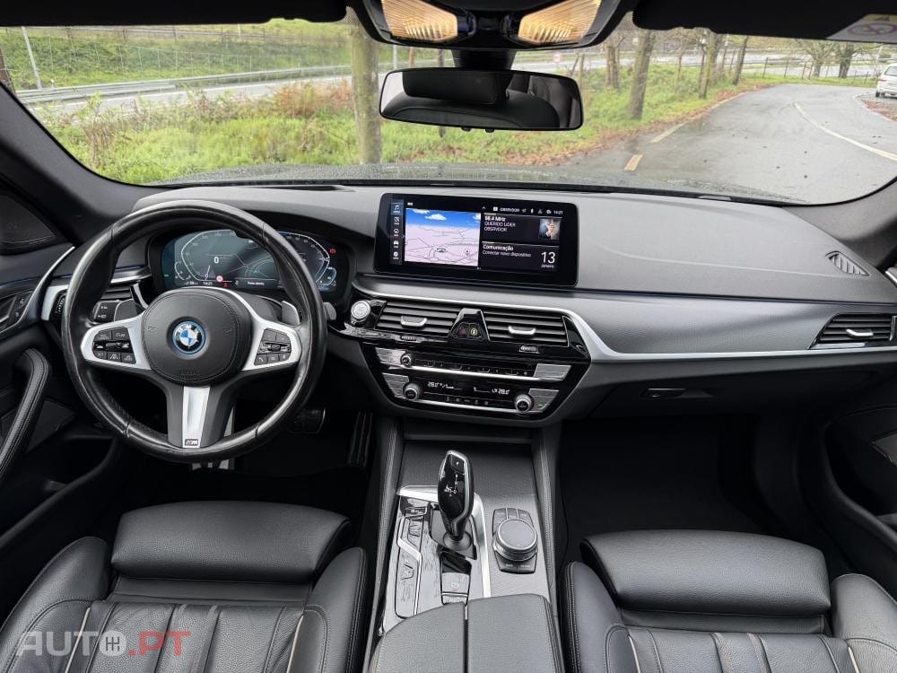 BMW 530 e Pack Desportivo M