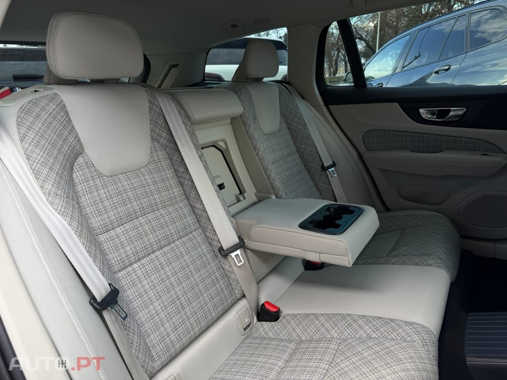 Volvo V60 2.0 T6 AWD TE Essential