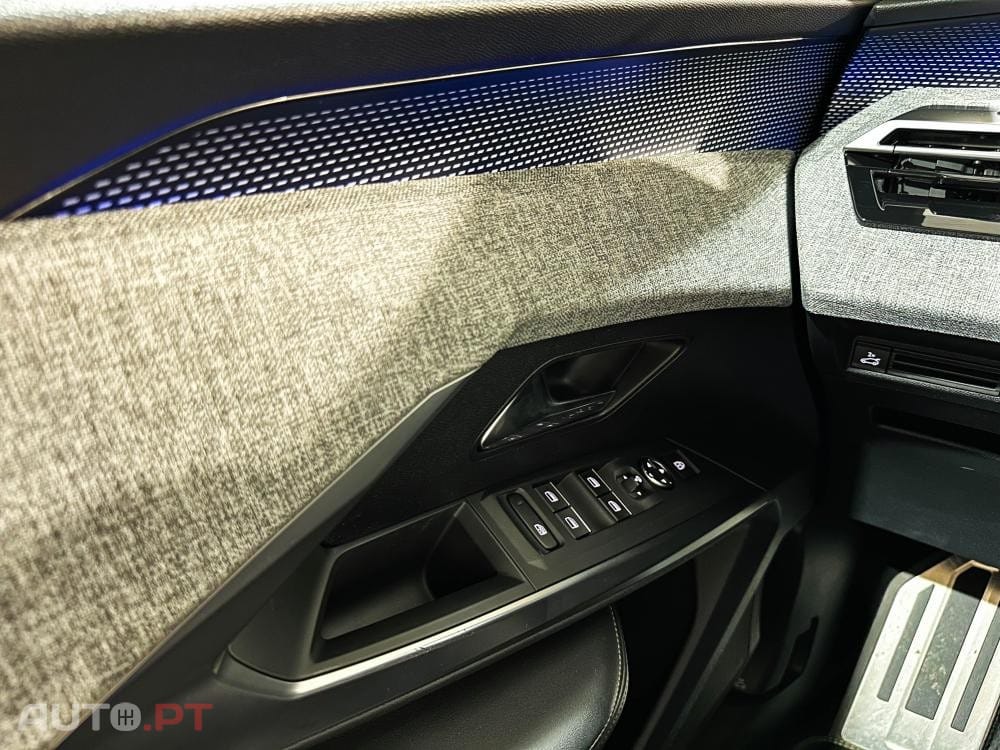 Peugeot E-3008 73 kWh GT