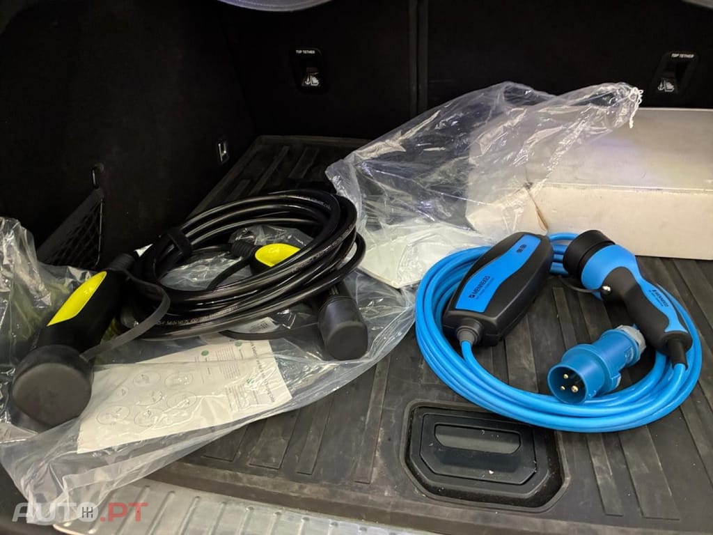 Lynk & Co 01 PHEV