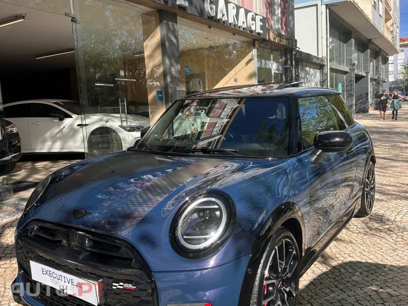 MINI Cooper John Cooper Works Auto Desportiva