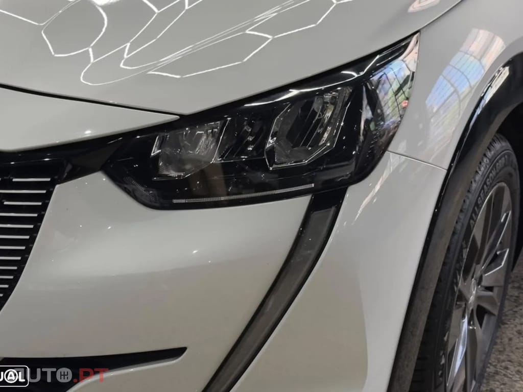 Peugeot E-208 Active Pack