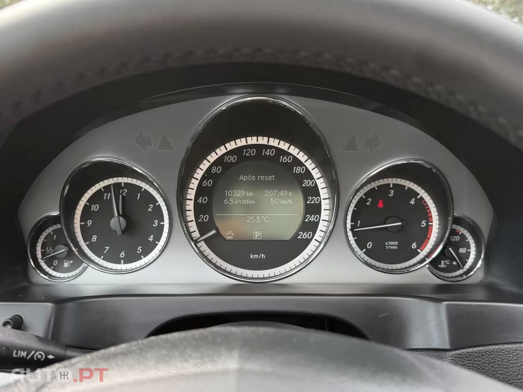 Mercedes-Benz E 250 CDI Avantgarde BlueEfficiency