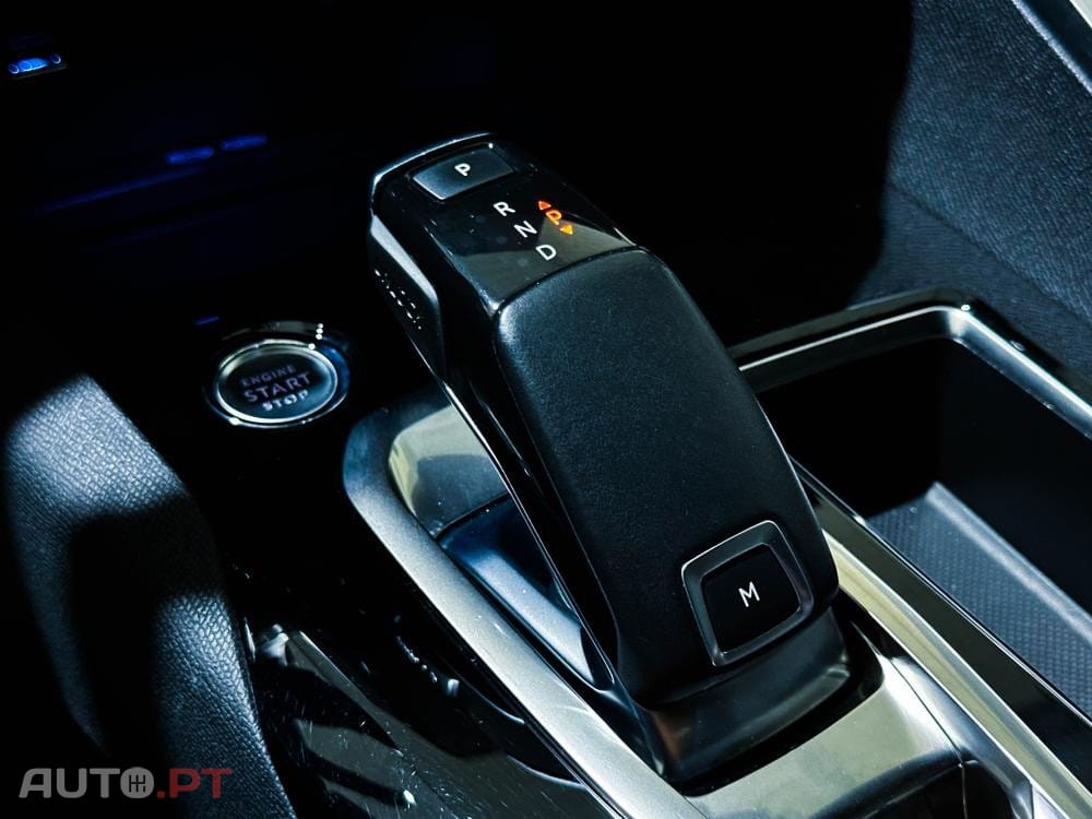 Peugeot 3008 1.6 PureTech GT EAT8