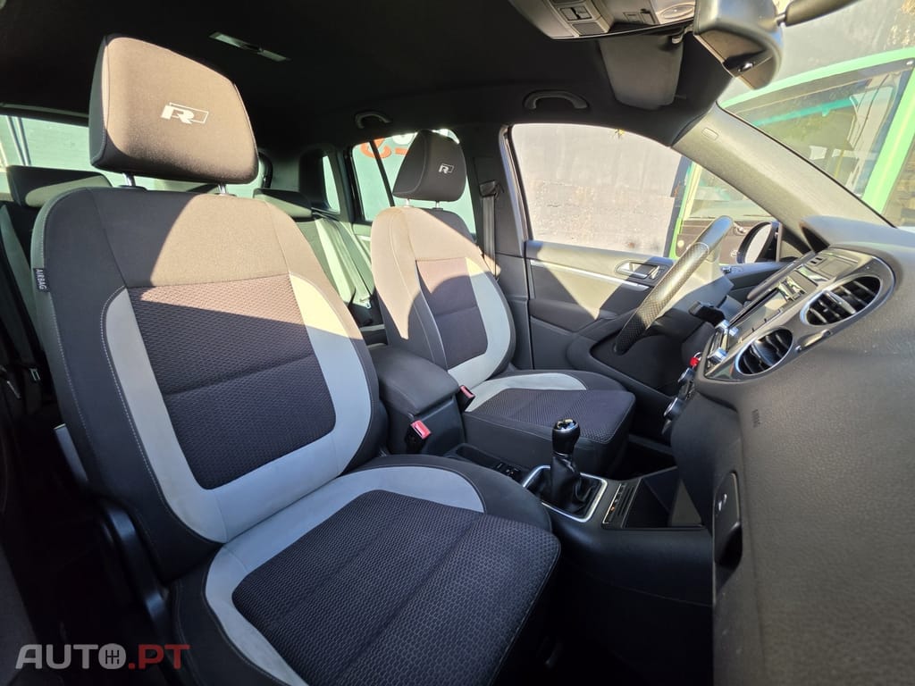 Volkswagen Tiguan 2.0 TDI R-Line 4 Motion - Bola de Reboque