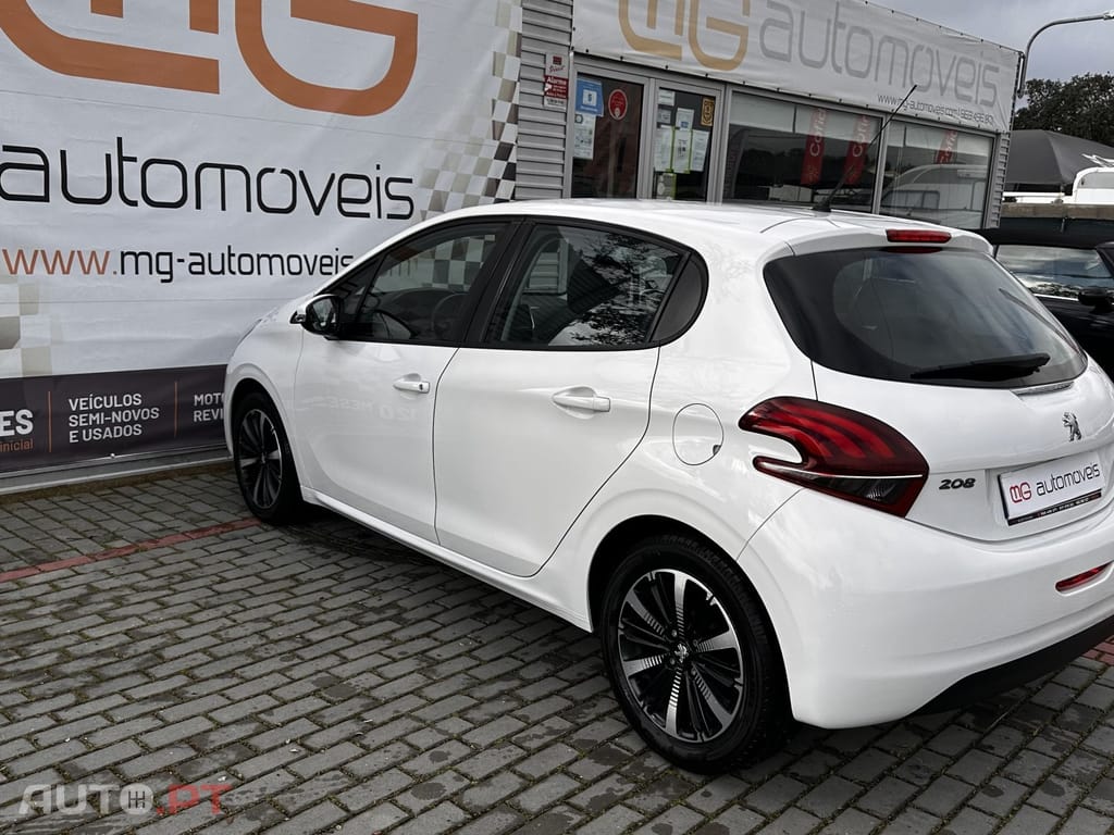 Peugeot 208 1.2 PureTech Style