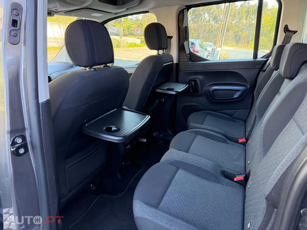 Peugeot Rifter 1.2 PureTech Active