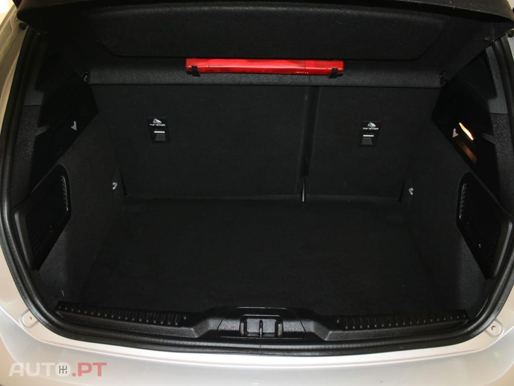 Ford Focus 1.0 ECOBOOST MHEV ST-LINE I.V.A DEDUTÍVEL 