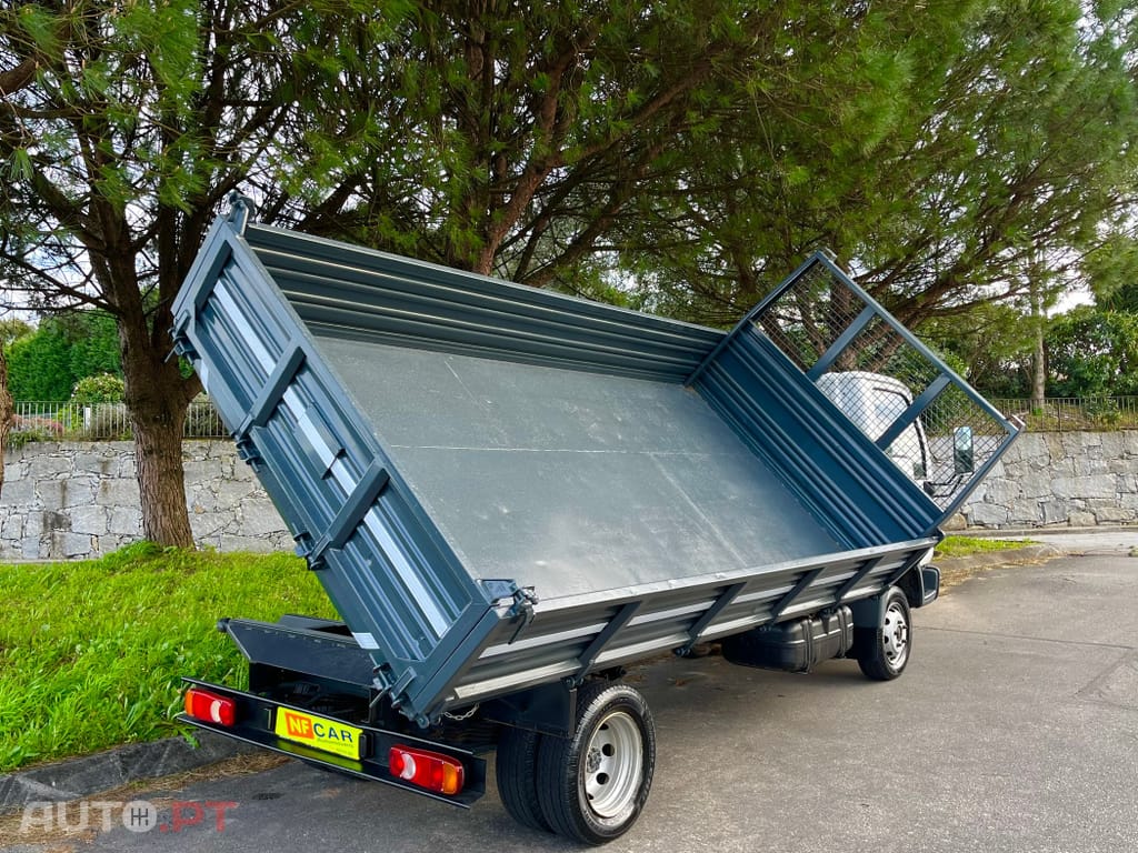 Nissan Cabstar Tribasculante