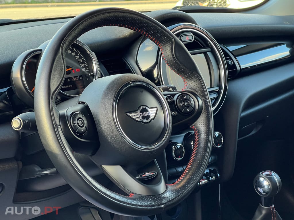 MINI Cooper Cooper D