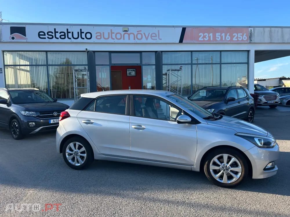 Hyundai i20 1.1 CRDi Comfort+Pack Look+JLL16