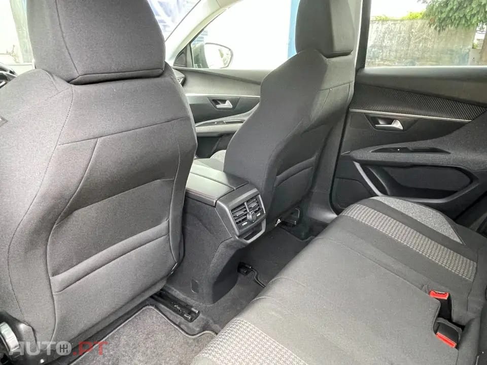 Peugeot 3008 1.5 BlueHDi Active Pack