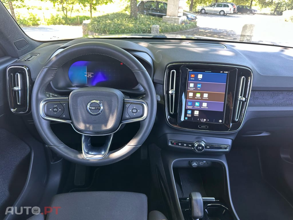 Volvo XC40 Recharge Plus
