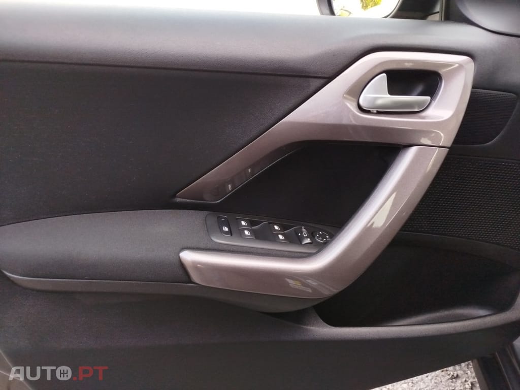 Peugeot 2008 1.6 BlueHDi Style