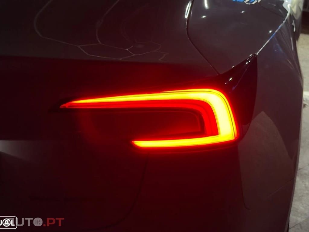 Tesla Model 3 Long Range Tração Integral