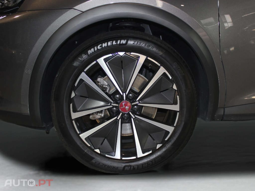 DS DS7 E-Tense 4x4 Performance Line +