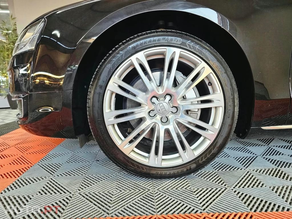 Audi A8 3.0 TDI V6 quattro Clean Exclusive