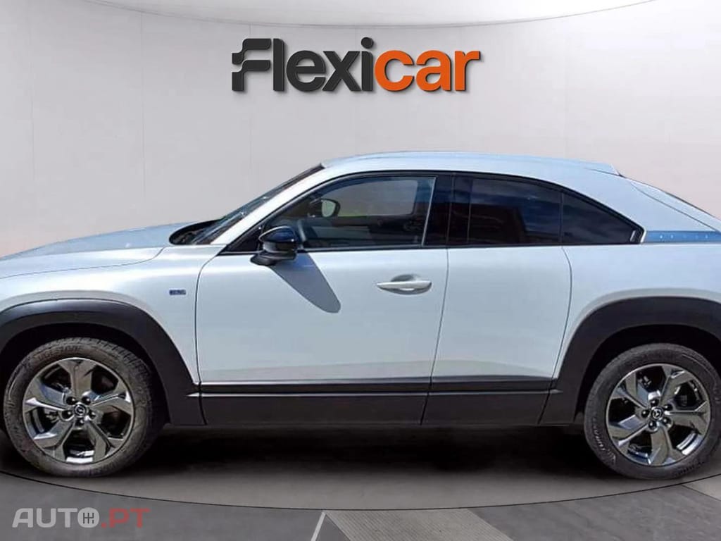 Mazda MX-30 e-Skyactiv Makoto Urban Expression
