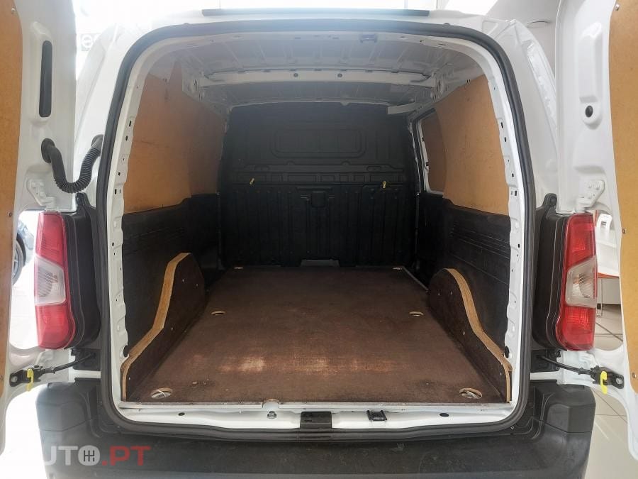 Peugeot Partner 1.5 Bluehdi Pro Standard - IVA Dedutível