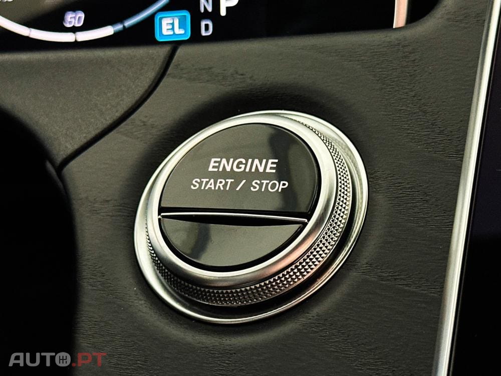 Mercedes-Benz E 300 e 9G-TRONIC AMG Line