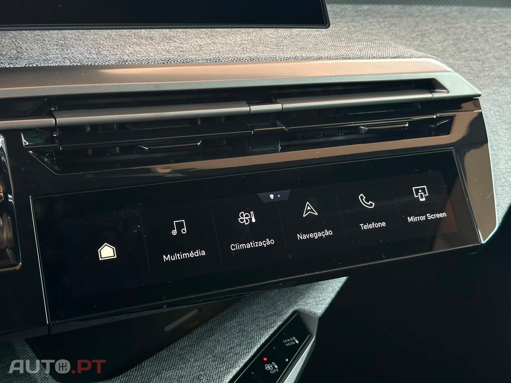 Peugeot 3008 1.2 Hybrid Allure e-DCS6