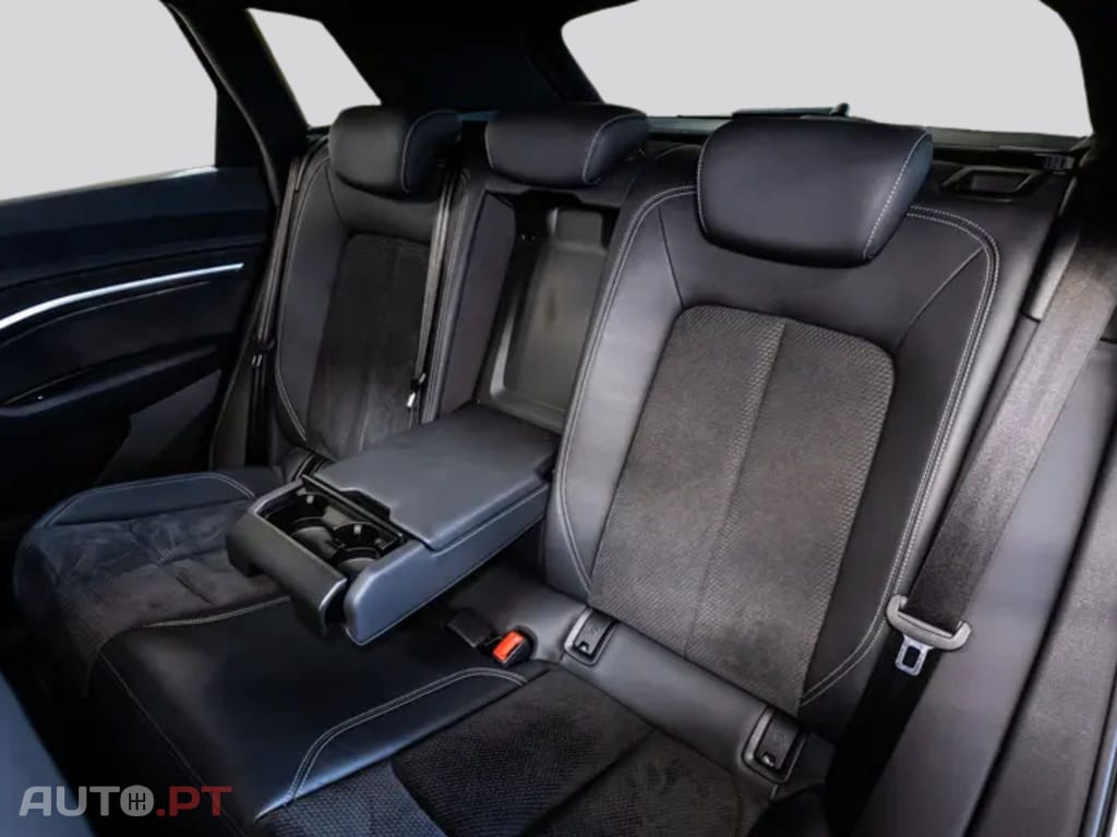 Audi E-Tron I.V.A DEDUTIVEL S BLACK