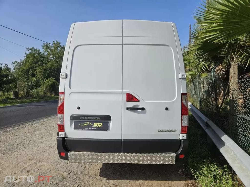 Renault Master L2H2