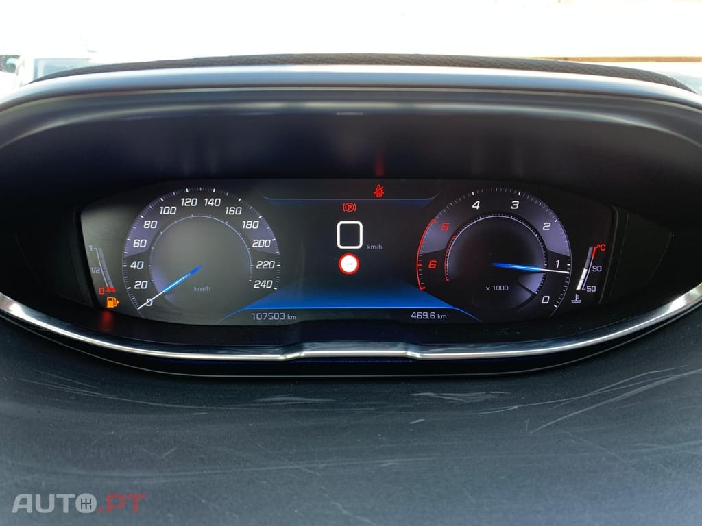 Peugeot 3008 1.5 BlueHDi Active
