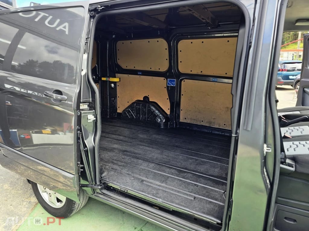 Ford Transit 340L1 2.0 TDCi H1-T.Baixo Trail — fotografia 3