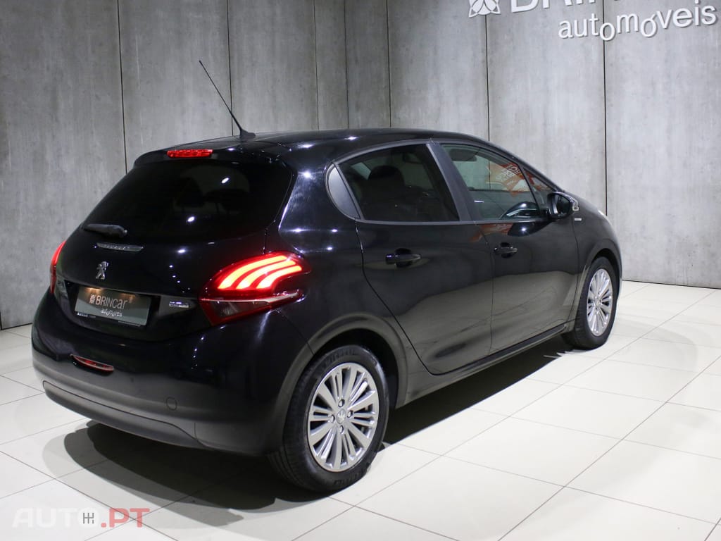 Peugeot 208 1.2 PureTech Style