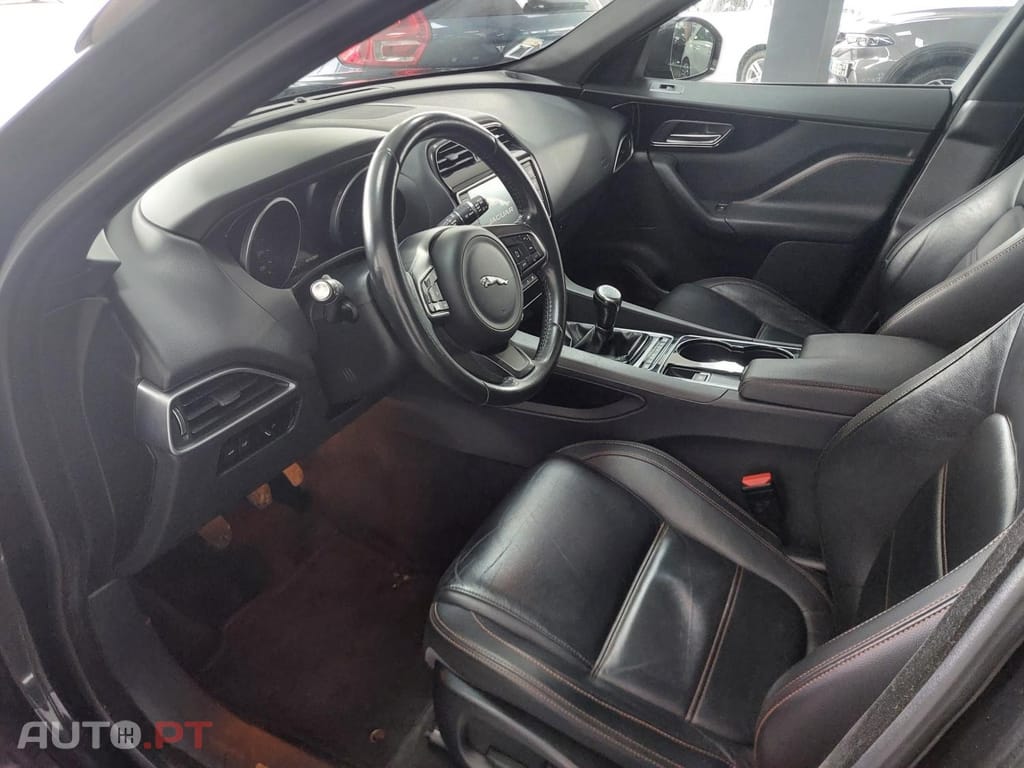 Jaguar F-Pace 2.0 i4D Prestige AWD