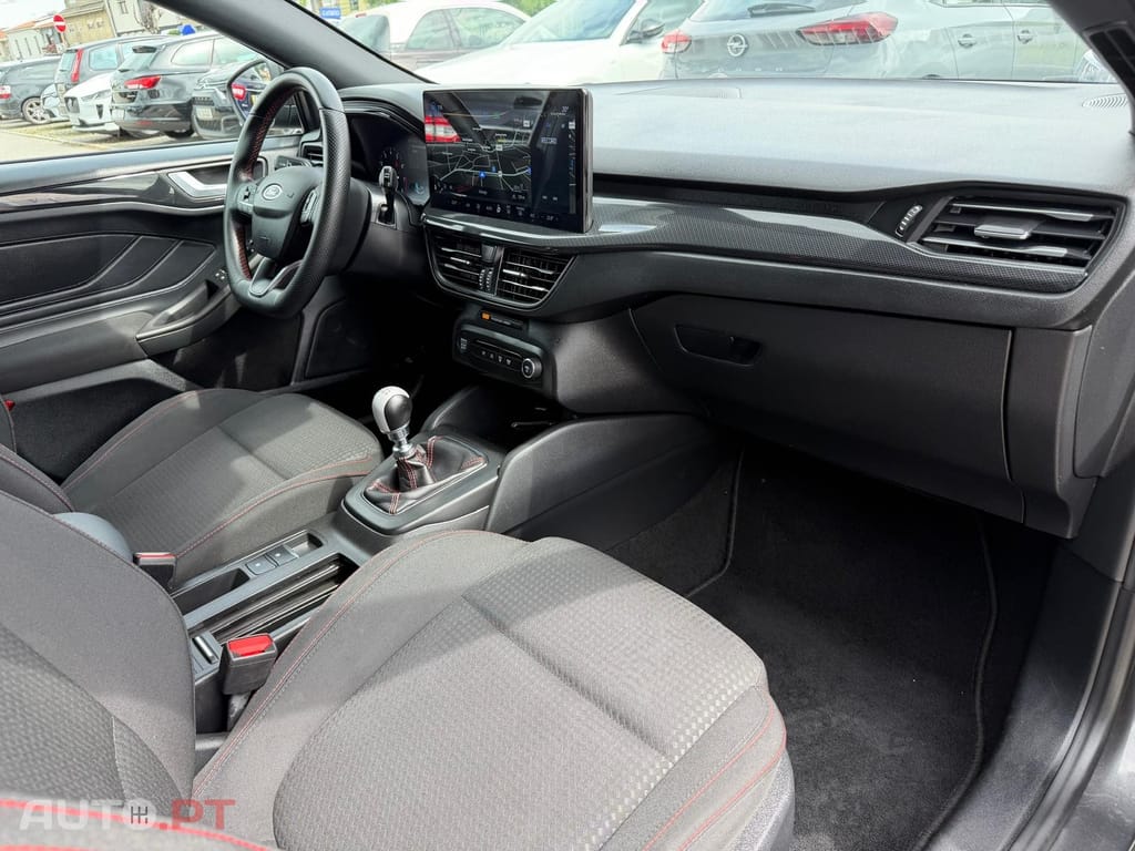 Ford Focus SW 1.0 EcoBoost MHEV ST-Line