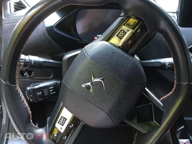 DS DS3 Crossback E-Tense Performance Line