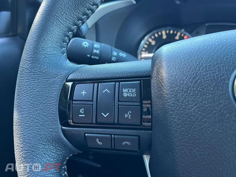 Toyota Hilux 2.4 D-4D 4WD CD CM Aut.