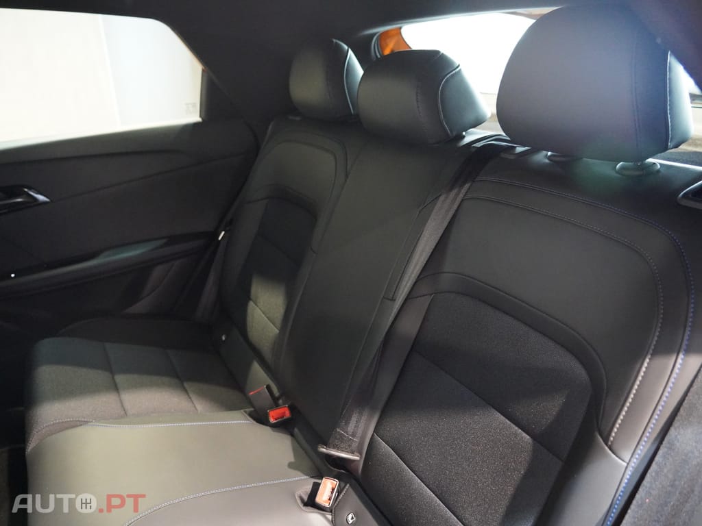 MG MG4 64 kWh Luxury