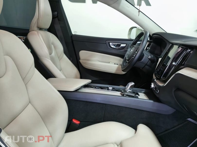 Volvo XC60 2.0 T8 PHEV Inscription Expression AWD